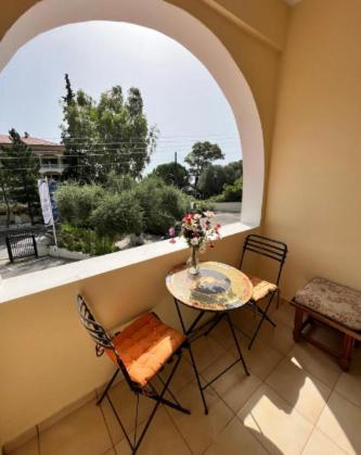 Lithino Apartments - 5Min From The Beach Agios Ioannis Peristerion Exterior photo